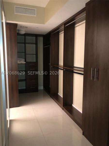 Apartment for rent at The Ivy 3802