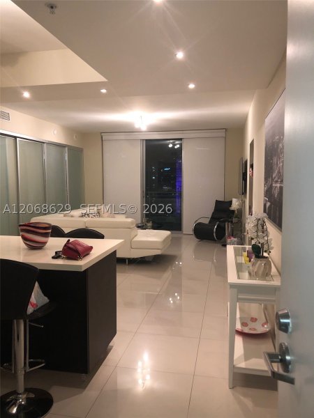 Apartment for rent at The Ivy 3802