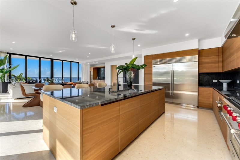 Comprar apartamento no The Fairchild Coconut Grove 302