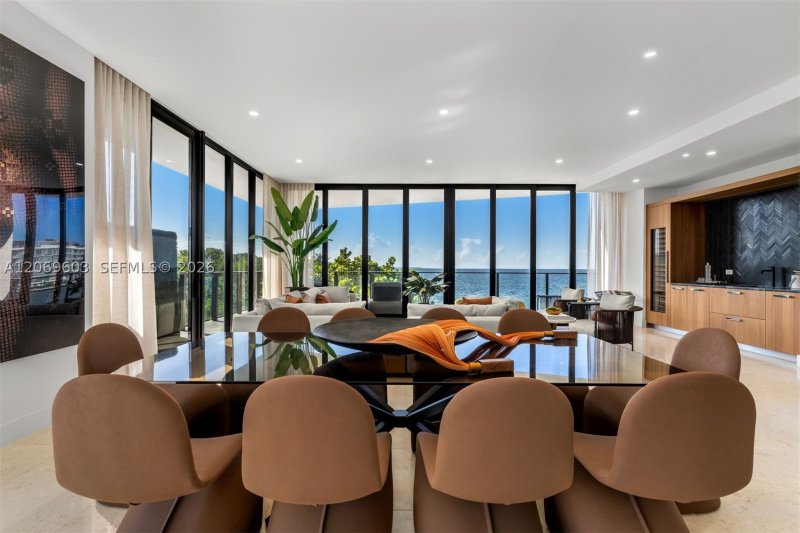 Comprar apartamento no The Fairchild Coconut Grove 302