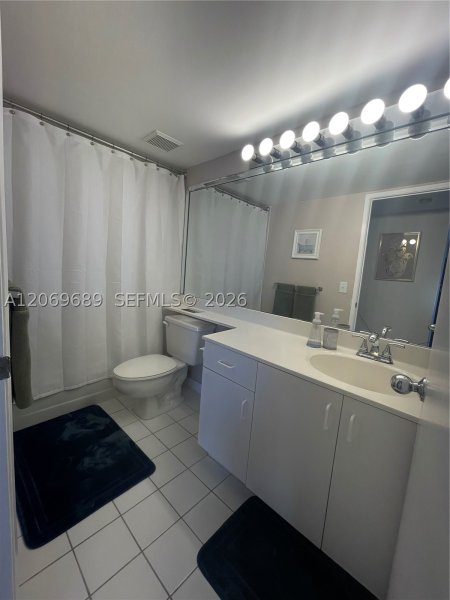 Alquiler de apartamento en Parc Central Aventura 1101