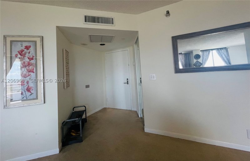 Alquiler de apartamento en Parc Central Aventura 1101