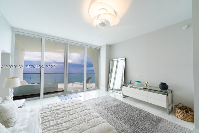 Alquiler de apartamento en Jade Signature 4201