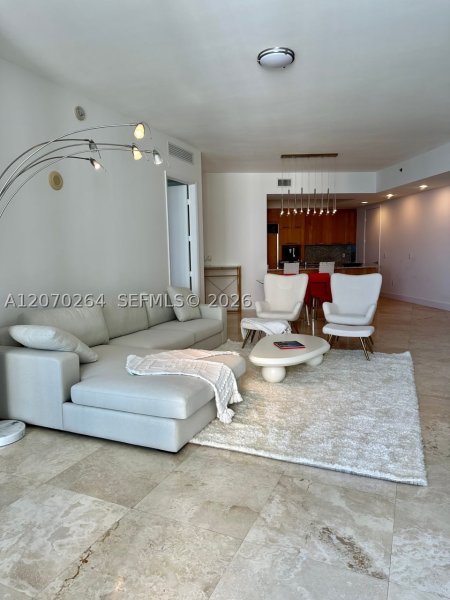 Aluguel de apartamento no Trump Tower Three 2103