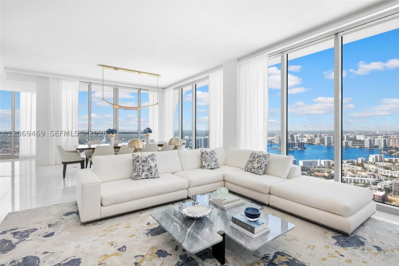 Comprar apartamento en Jade Signature 5305