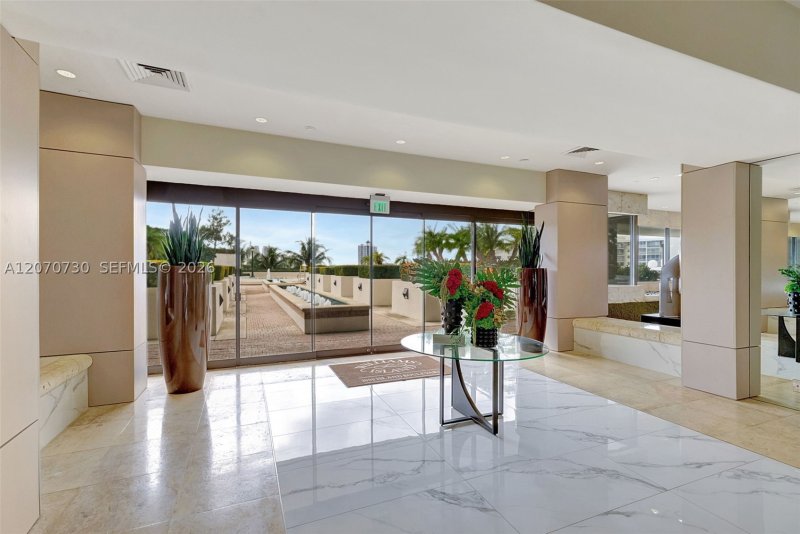 Comprar apartamento no 1000 Williams Island 1710