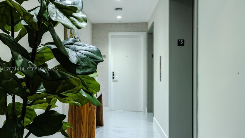 Comprar apartamento en Aria Reserve Miami 1506