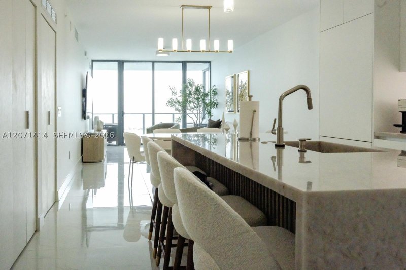 Comprar apartamento en Aria Reserve Miami 1506