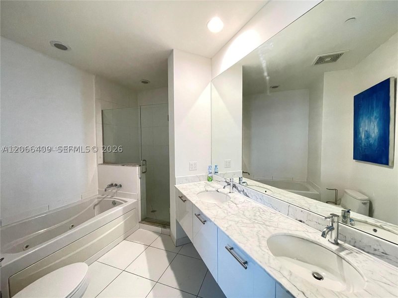 Comprar apartamento en 500 Brickell West Tower 4102
