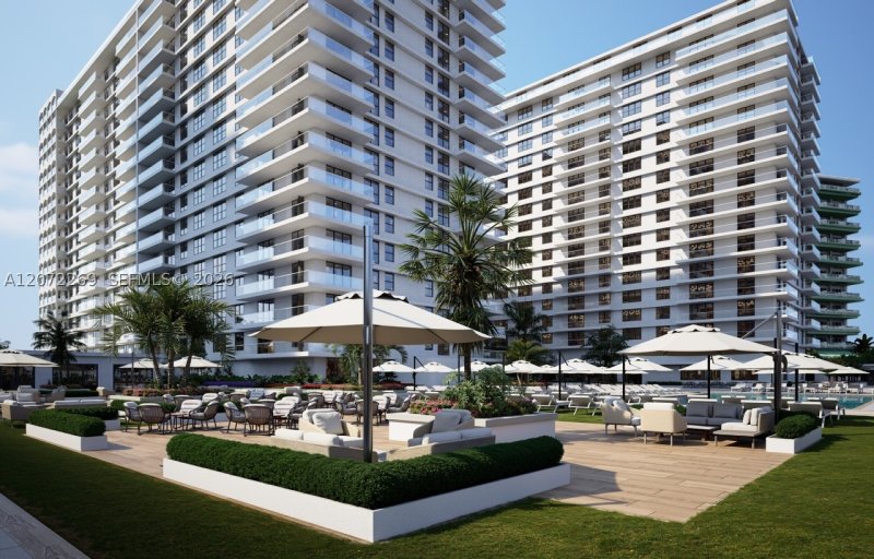 Condo for sale at Balmoral Condo 19H