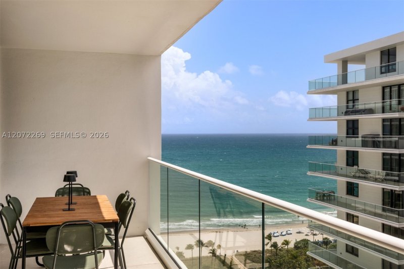 Condo for sale at Balmoral Condo 19H