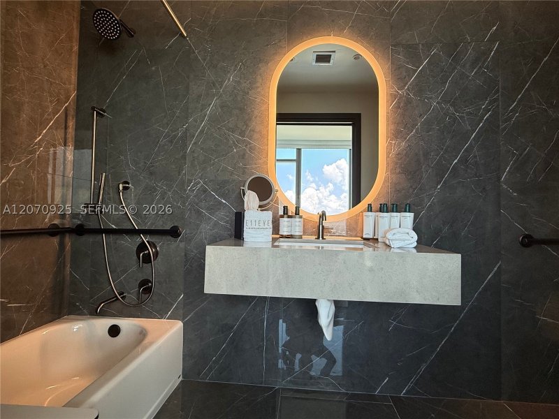 Alquiler de apartamento en E11EVEN Hotel & Residences 3605