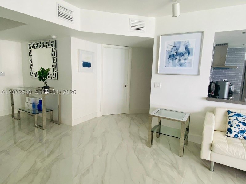 Aluguel de apartamento no Oceania 2 1624