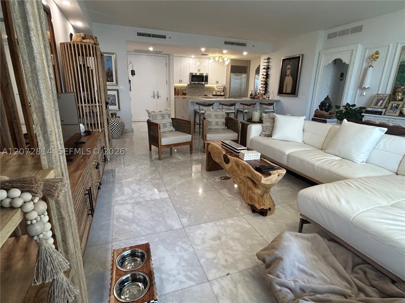 Alquiler de apartamento en Carbonell 702