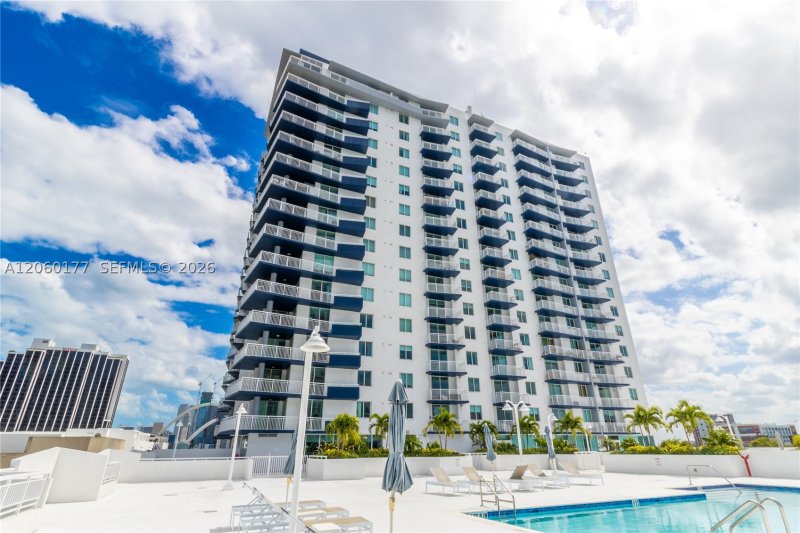 Comprar apartamento en 1800 Biscayne Plaza 1110