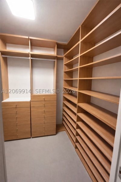 Comprar apartamento no Brickell Key One A1421