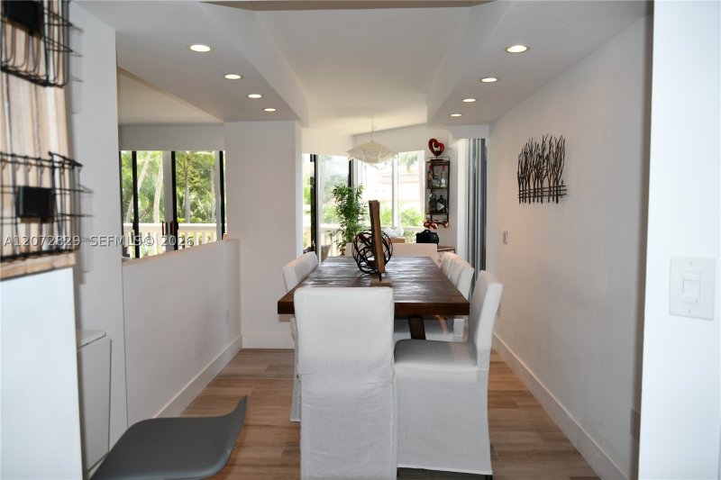 Comprar apartamento no 1000 Williams Island 303