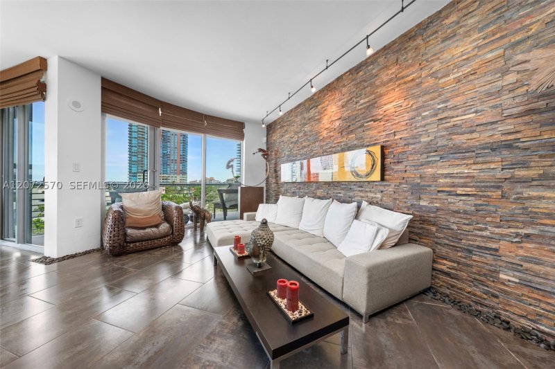 Condo for sale at Cosmopolitan 1709