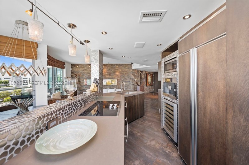 Condo for sale at Cosmopolitan 1709