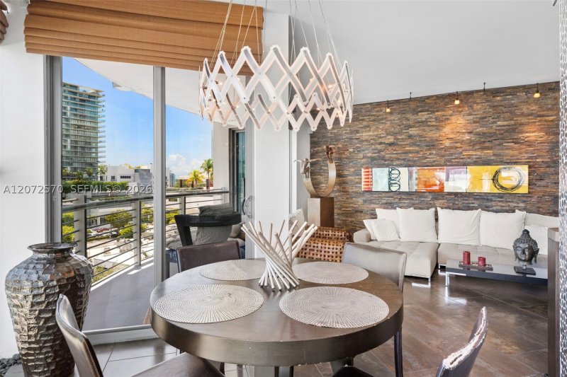Condo for sale at Cosmopolitan 1709