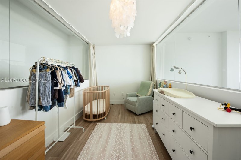 Comprar apartamento en Midtown Miami 2 PH102