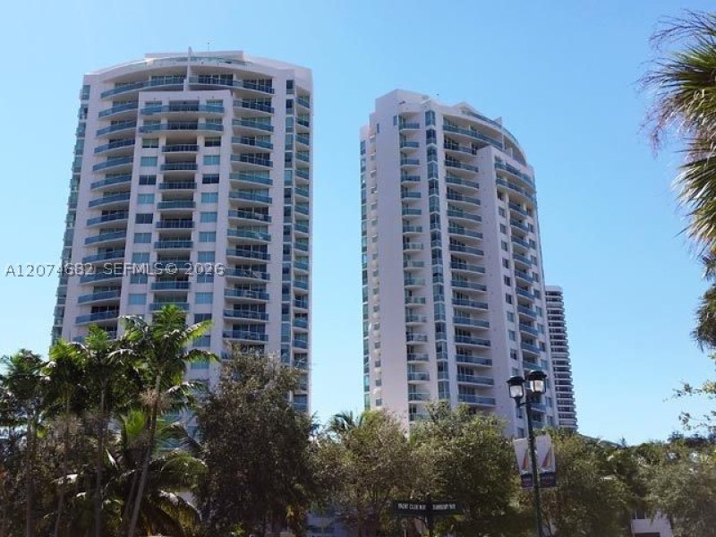 Parc Central Aventura Apt #502