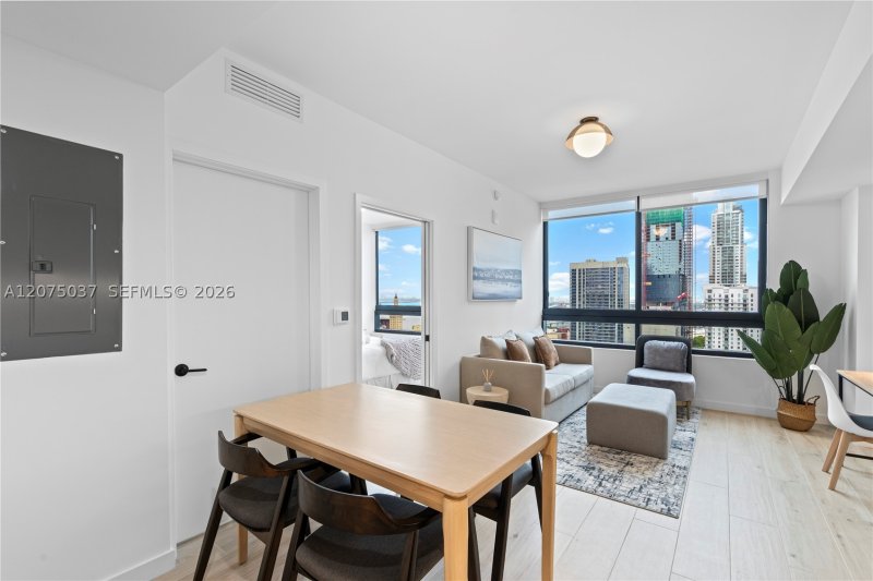 Property photo # 9