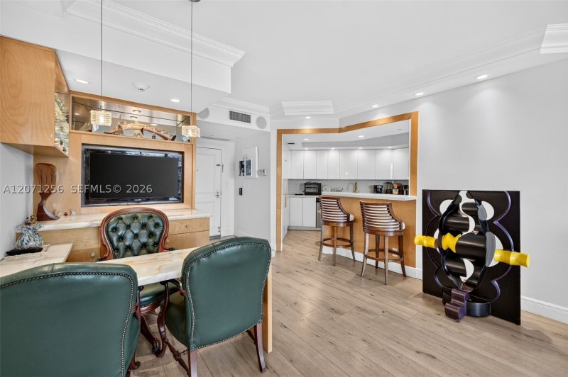 Condo for sale at 3000 Williams Island 1201