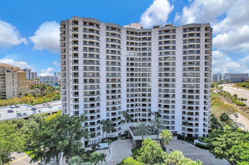Comprar apartamento en Parc Central Aventura LP03