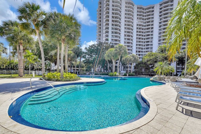 Comprar apartamento en Parc Central Aventura LP03