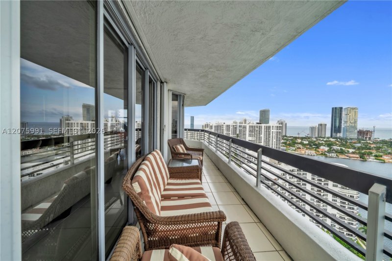 Apartment for rent at Mystic Pointe 500 3210