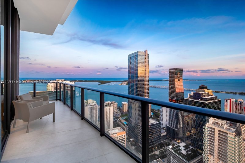 Comprar apartamento en Dua Miami - SLS Brickell Condo UPH3
