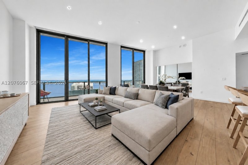 Comprar apartamento en Dua Miami - SLS Brickell Condo UPH3