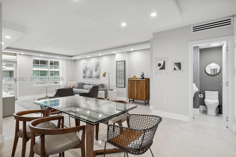 Condo for sale at The Plaza Bal Harbour 1223