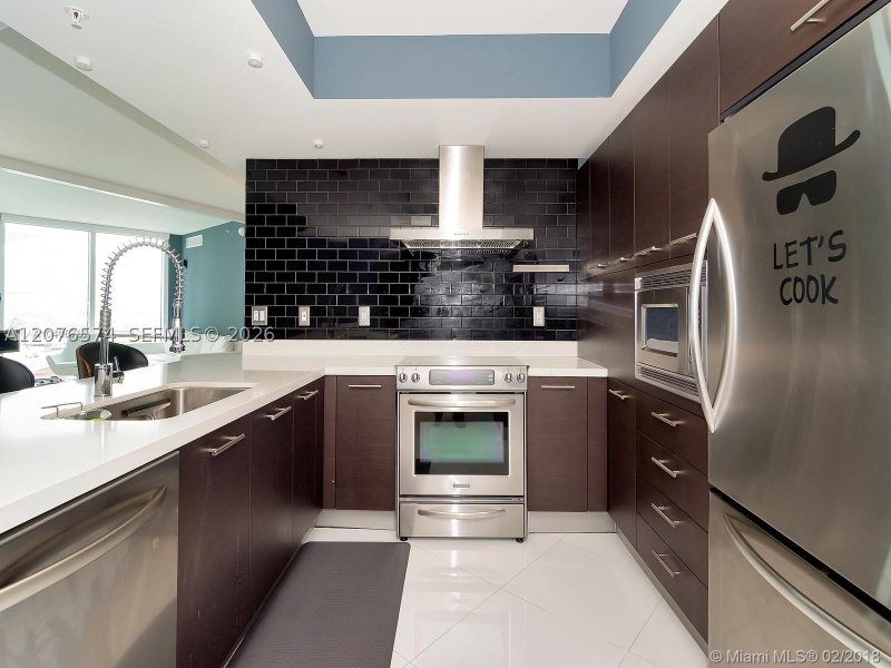 Comprar apartamento no Caribbean Breeze 3-1403
