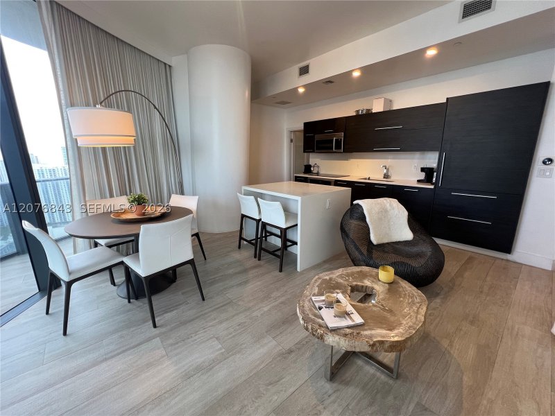 Aluguel de apartamento no Brickell Heights East 4408