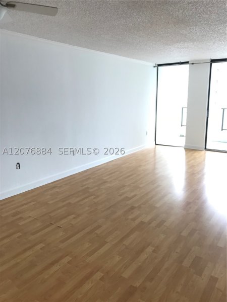 Comprar apartamento no The Venetia 30E