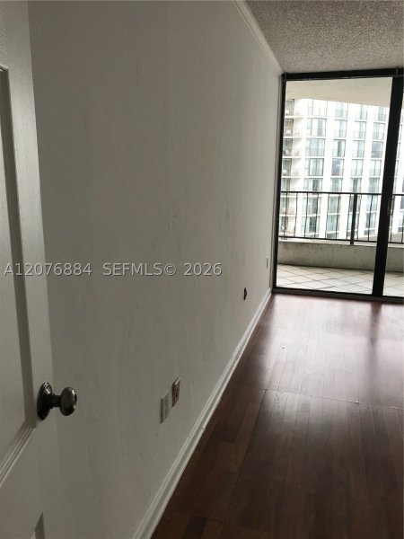 Comprar apartamento no The Venetia 30E