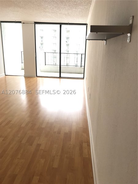 Comprar apartamento no The Venetia 30E