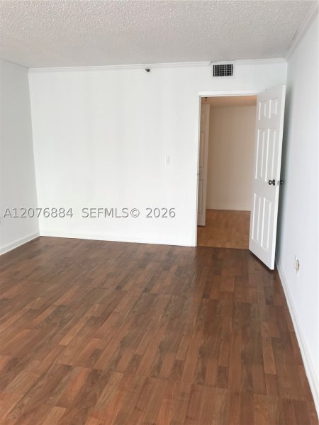 Comprar apartamento no The Venetia 30E