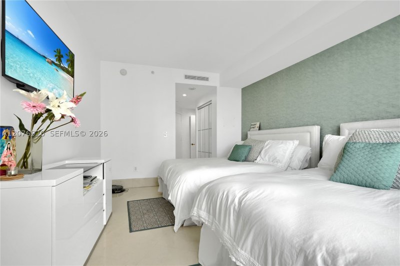 Comprar apartamento no Carbonell 1807