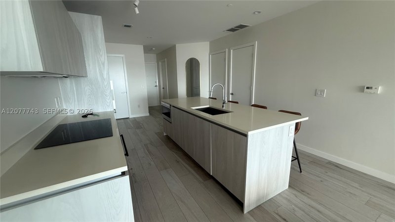 Property photo # 11