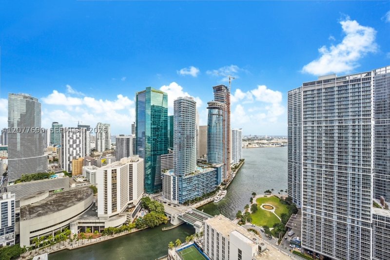 Apartment for rent at 500 Brickell West Tower 3901