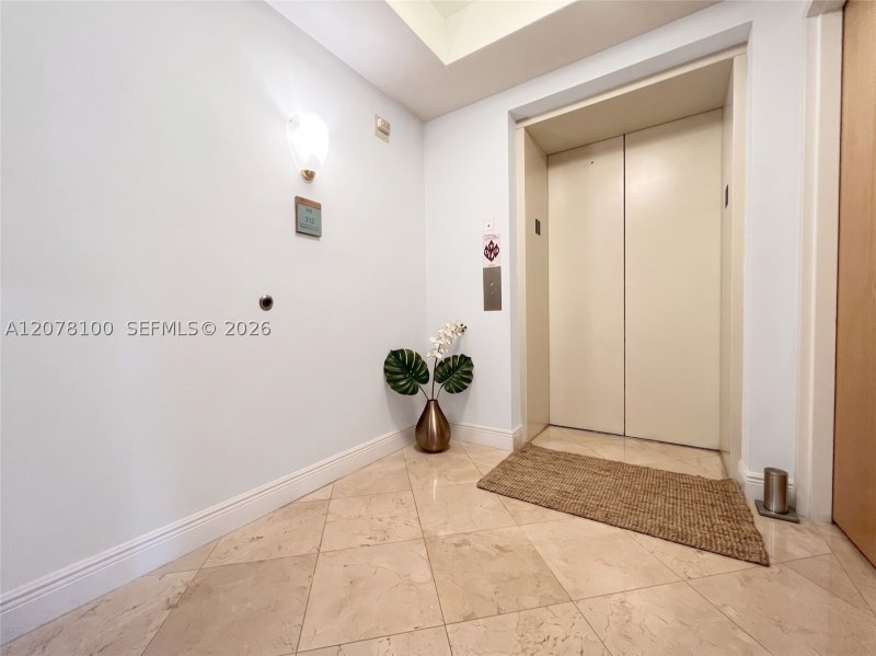 Condo for sale at Parc At Turnberry 312