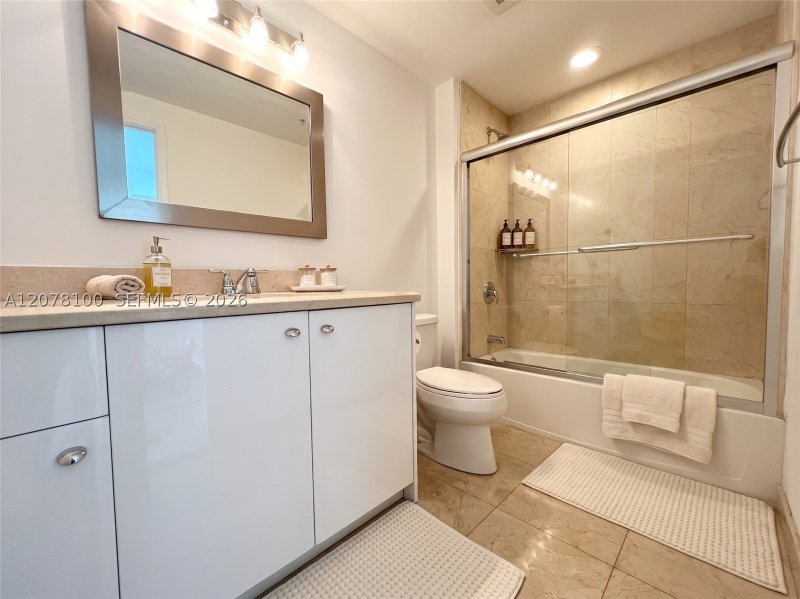 Condo for sale at Parc At Turnberry 312