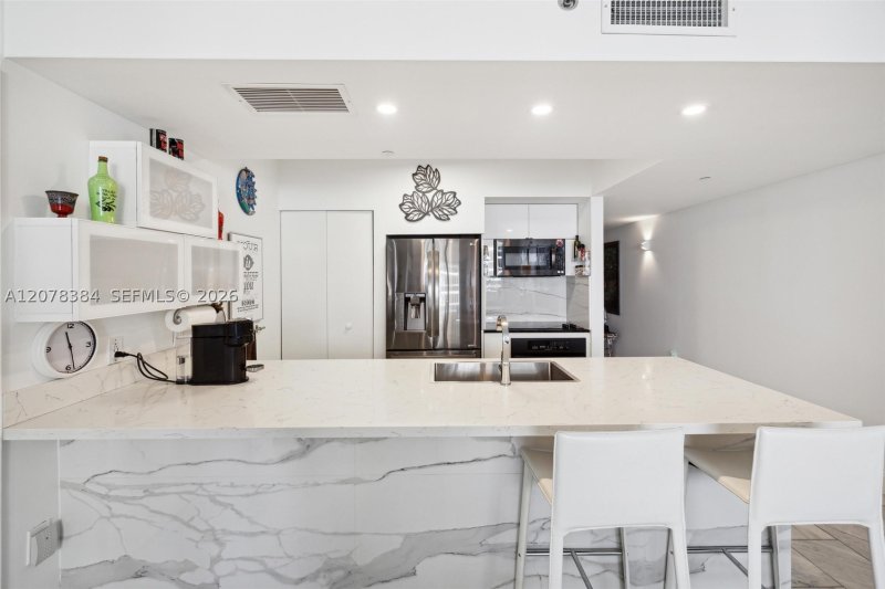 Comprar apartamento en Beach Club Two 4210