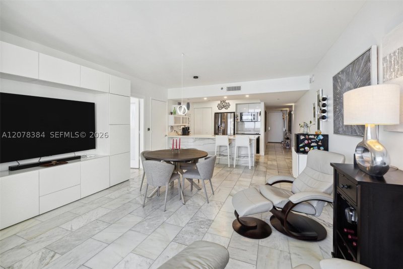 Comprar apartamento en Beach Club Two 4210
