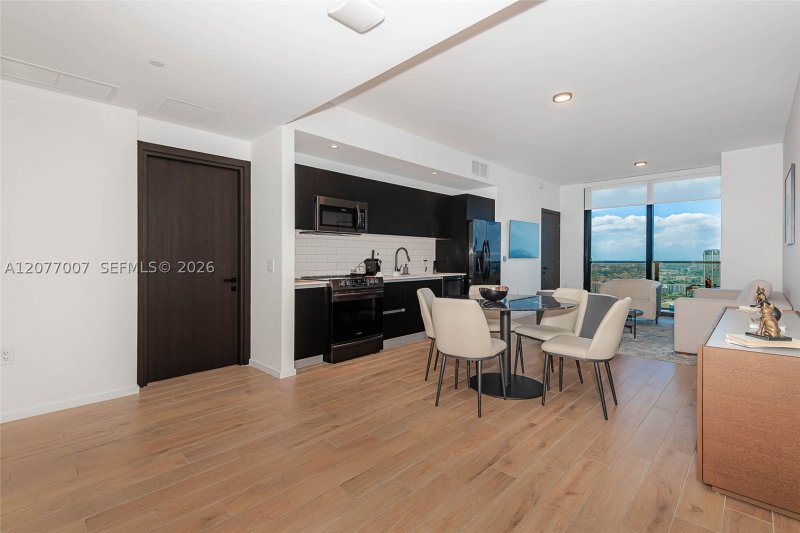 The Elser Hotel and Residences Apt #4118