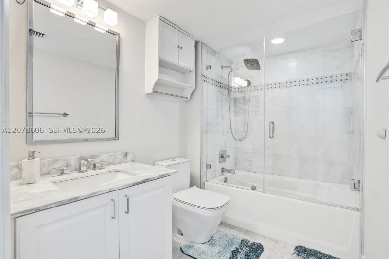 Alquiler de apartamento en Yacht Club at Portofino 807