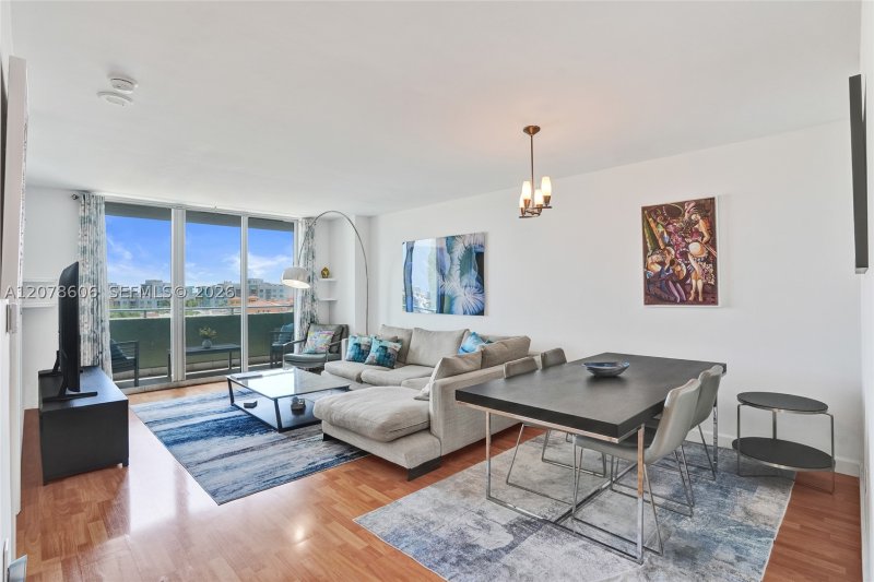 Alquiler de apartamento en Yacht Club at Portofino 807